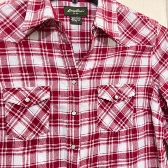 Eddie Bauer women’s red and white plaid western shirt with pearl snaps medium - Picture 4 of 7